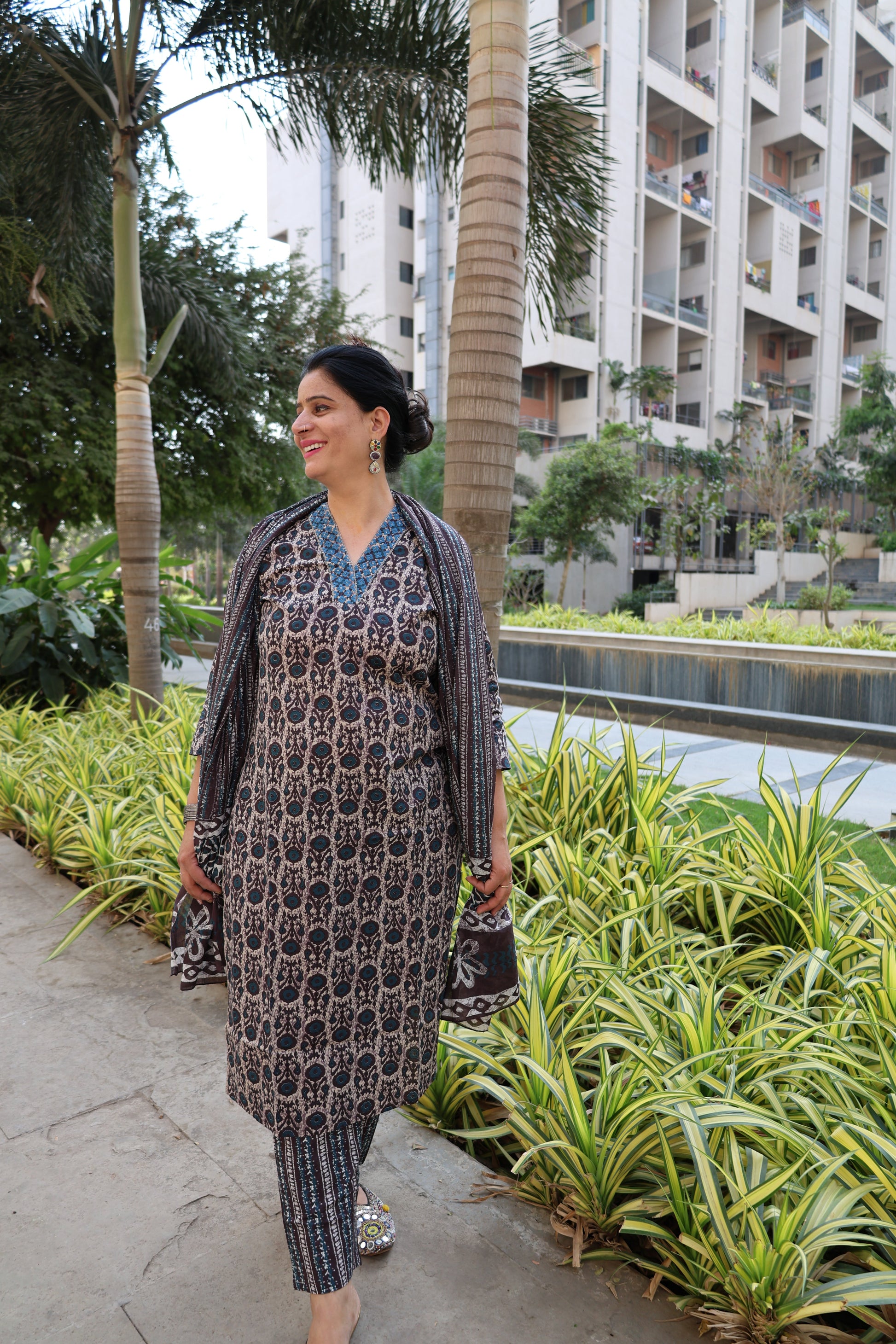  Pure Cotton Straight Cut Suit | Kalamkari Print | Elegant Ethnic Wear - Har Pal Fashionable