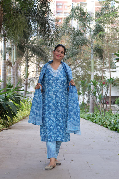 Indigo Pure Cotton Straight Cut Suit | Kalamkari Print | Elegant Ethnic Wear - Har Pal Fashionable