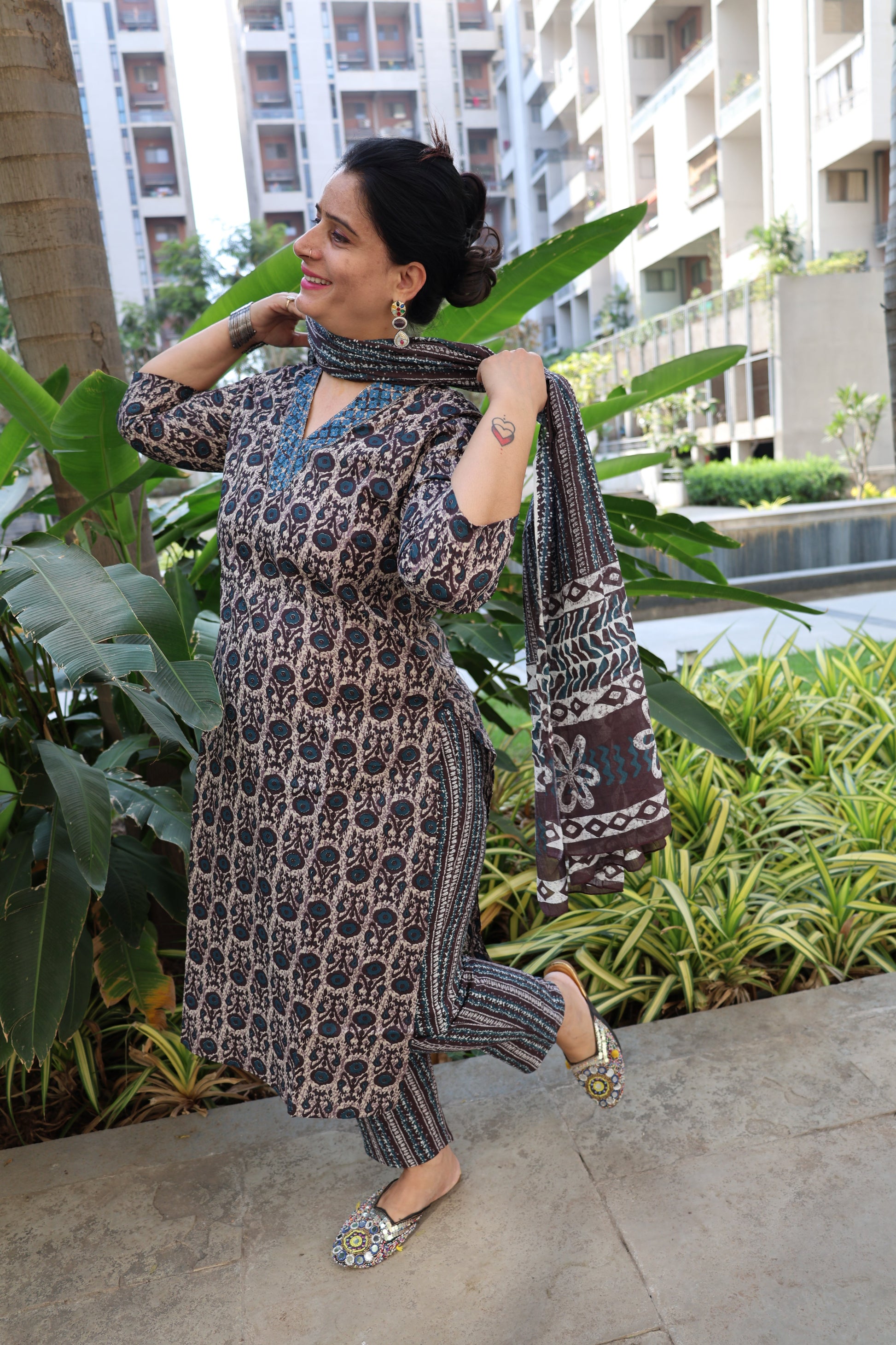 Pure Cotton Straight Cut Suit | Kalamkari Print | Elegant Ethnic Wear - Har Pal Fashionable