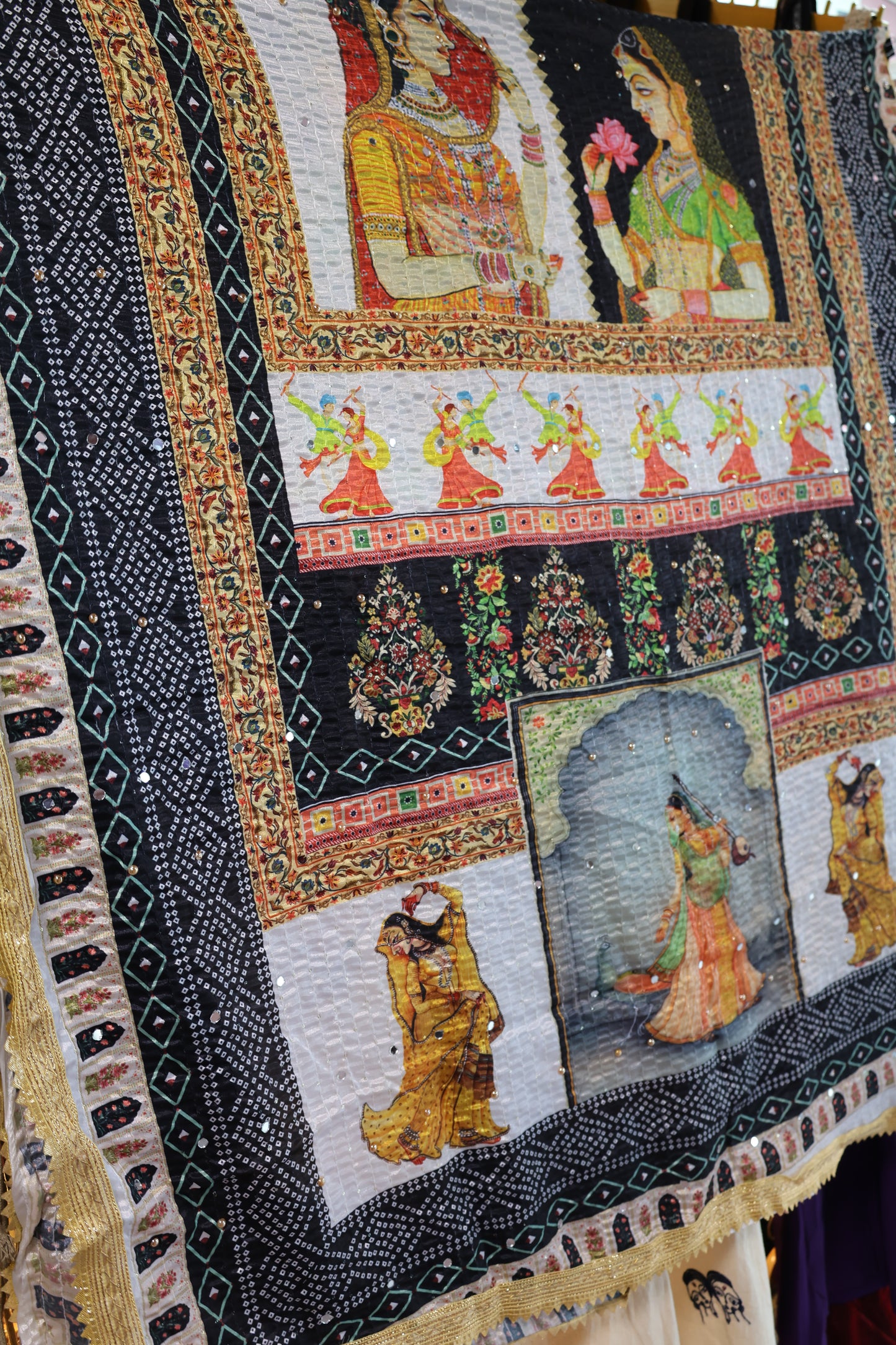 Ethnic Motifs Printed Dupatta With Mirror Work