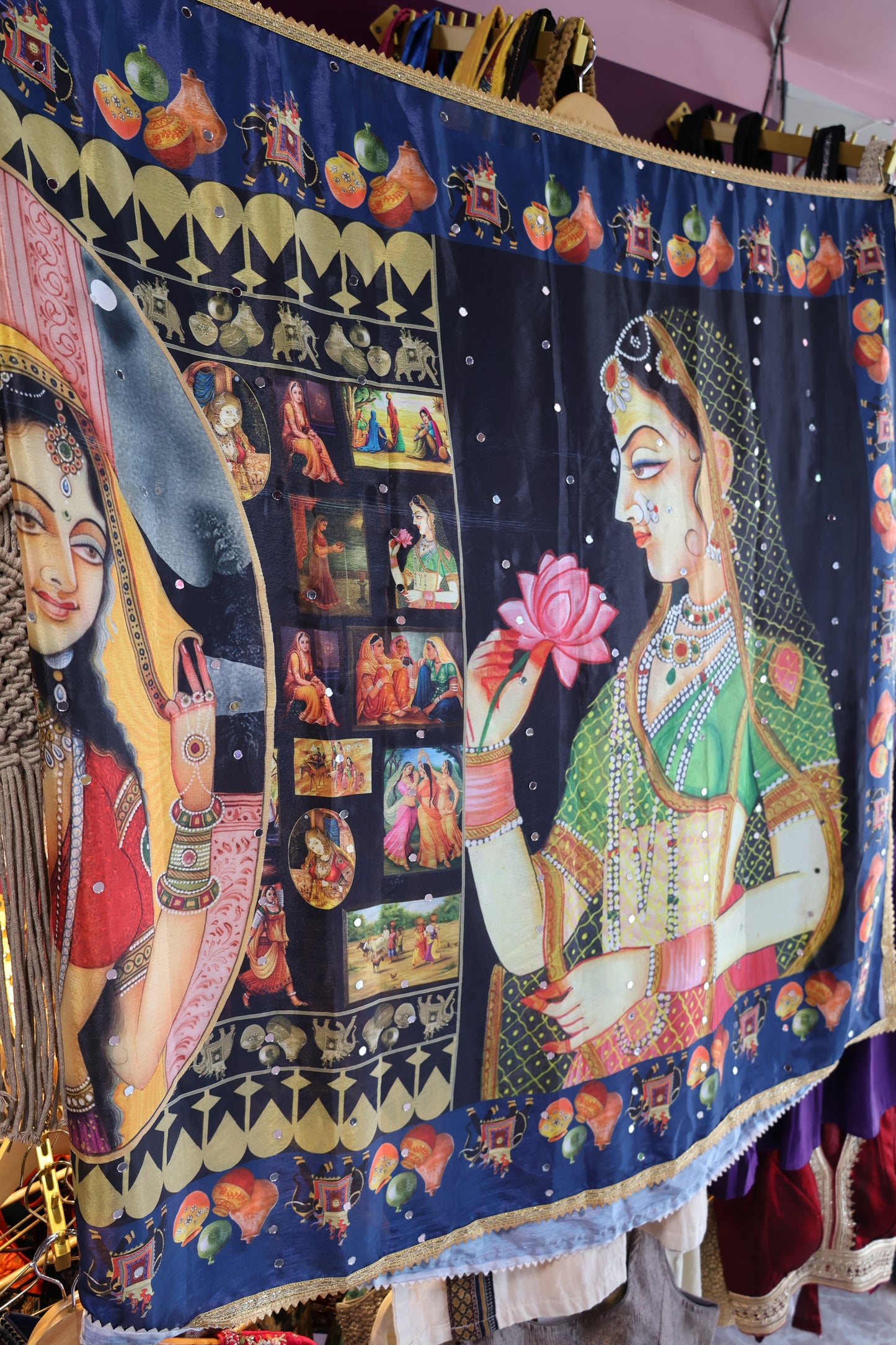Ethnic Motifs Printed Dupatta With Mirror Work