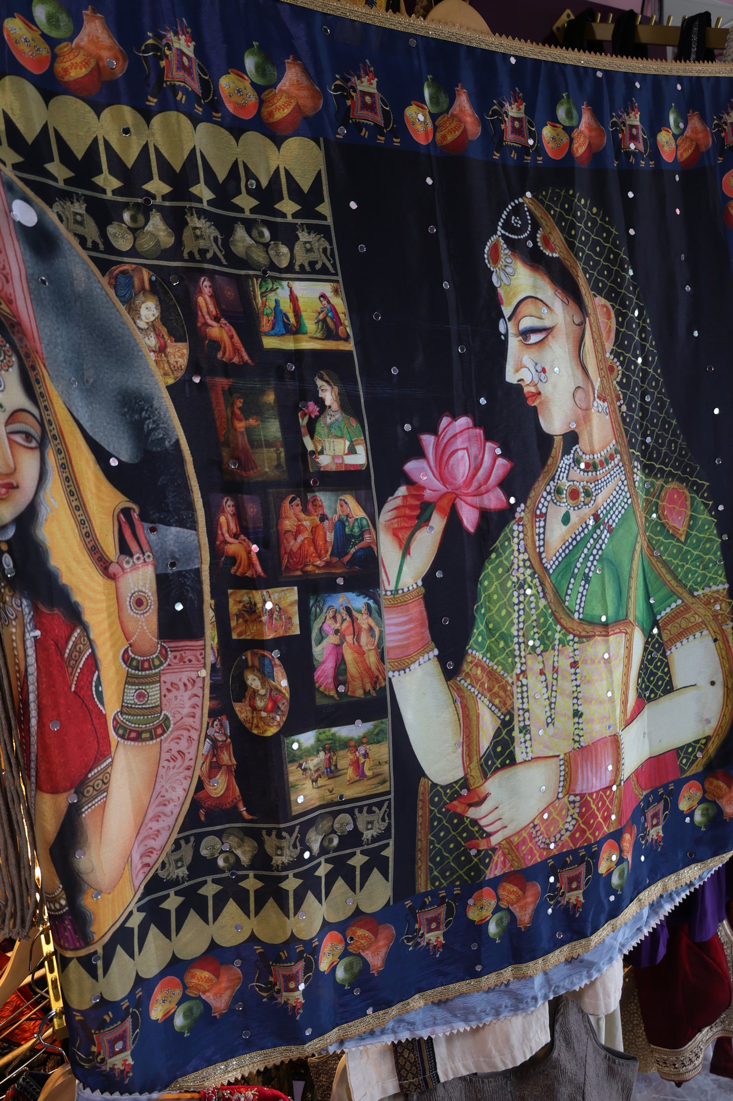 Ethnic Motifs Printed Dupatta With Mirror Work