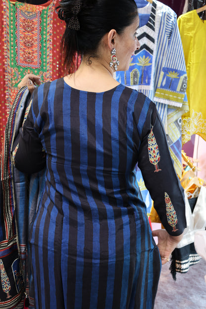 Premium Maheshwari Silk Suit | Digital Braj Bhumi Print & Glitter Work | Straight Cut Elegance - Har Pal Fashionable