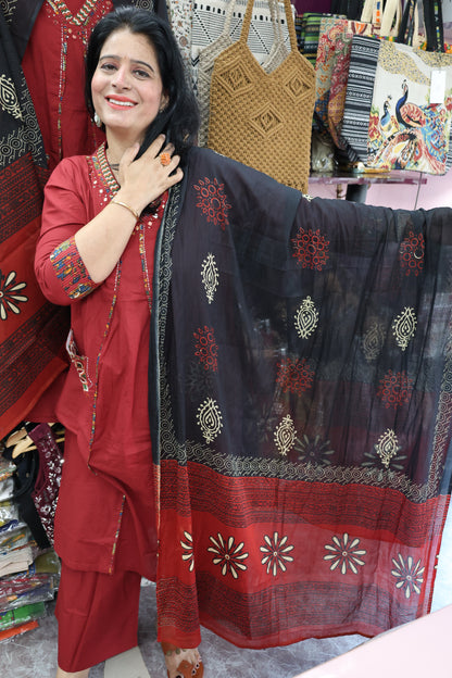 Trendy Premium Cotton Appliqué and Patch Work Detailing Suit Set along with Jaipuri Block Print Dupatta with real mirror