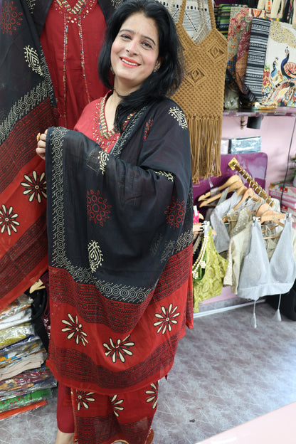 Trendy Premium Cotton Appliqué and Patch Work Detailing Suit Set along with Jaipuri Block Print Dupatta with real mirror