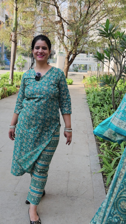 Pure Cotton Straight Cut Suit | Kalamkari Print Kurta | Geometric Print Pant - Har Pal Fashionable